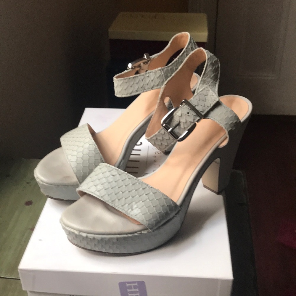 Grey Heels Sandals - Summit by white Mountain